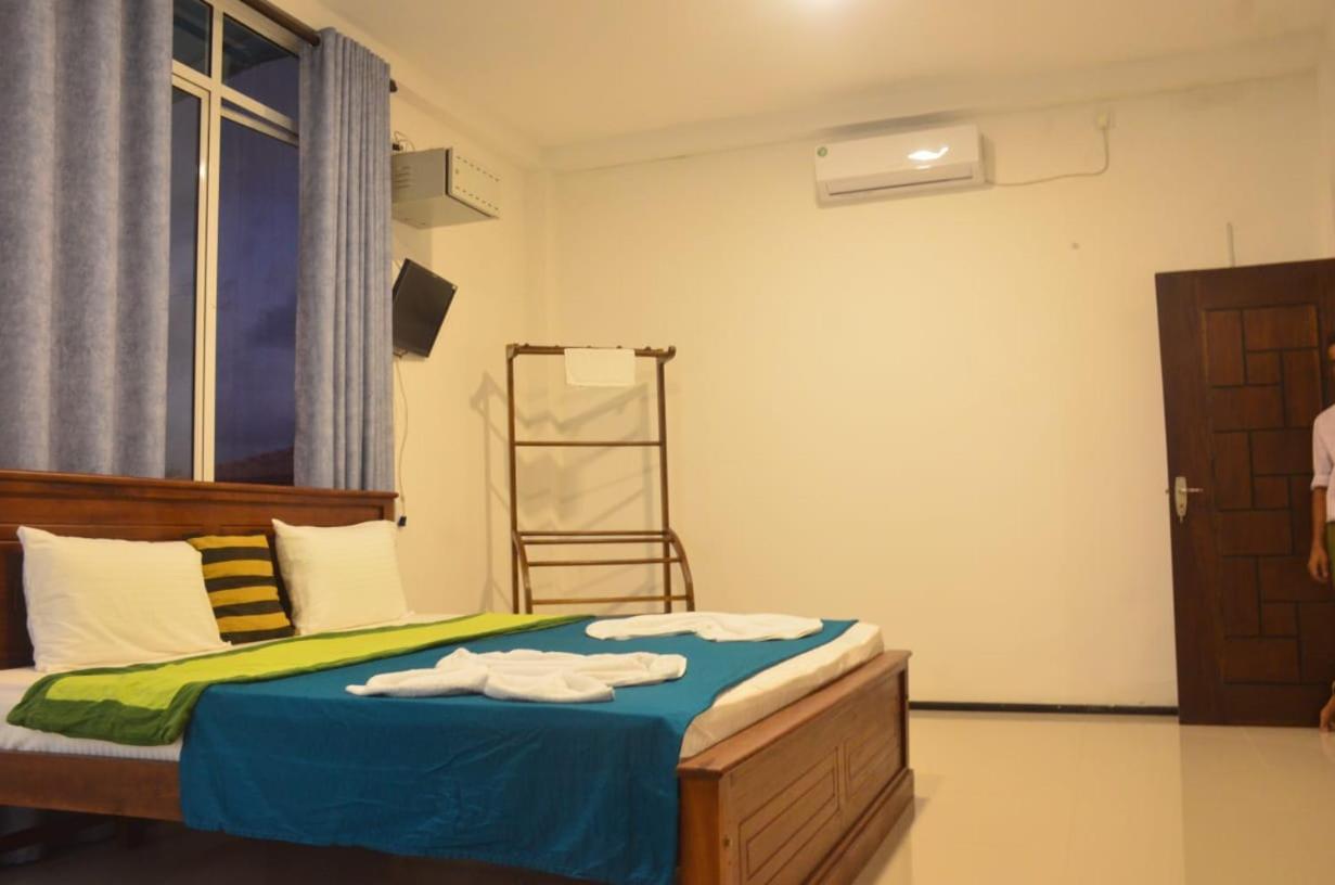 Vidushi Home Minuwangoda Bagian luar foto