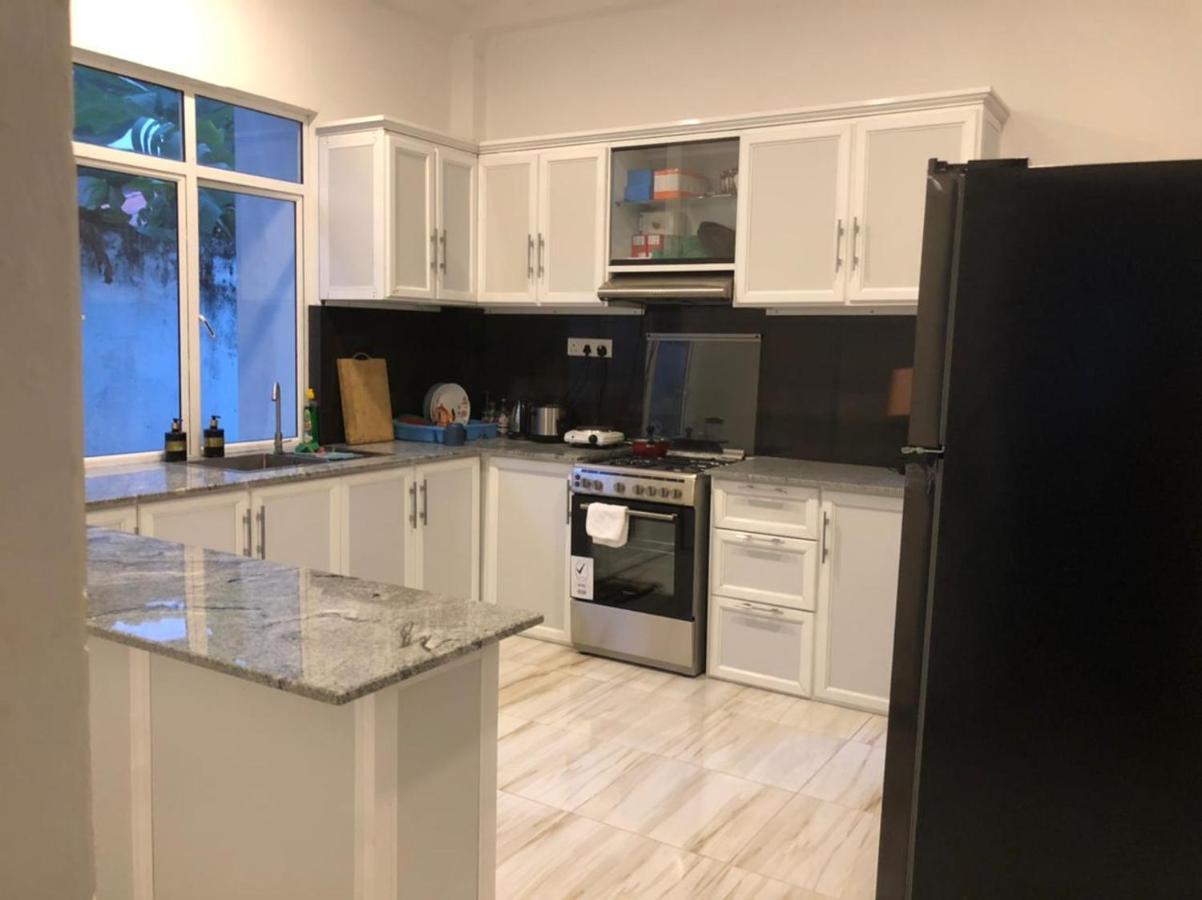 Vidushi Home Minuwangoda Bagian luar foto