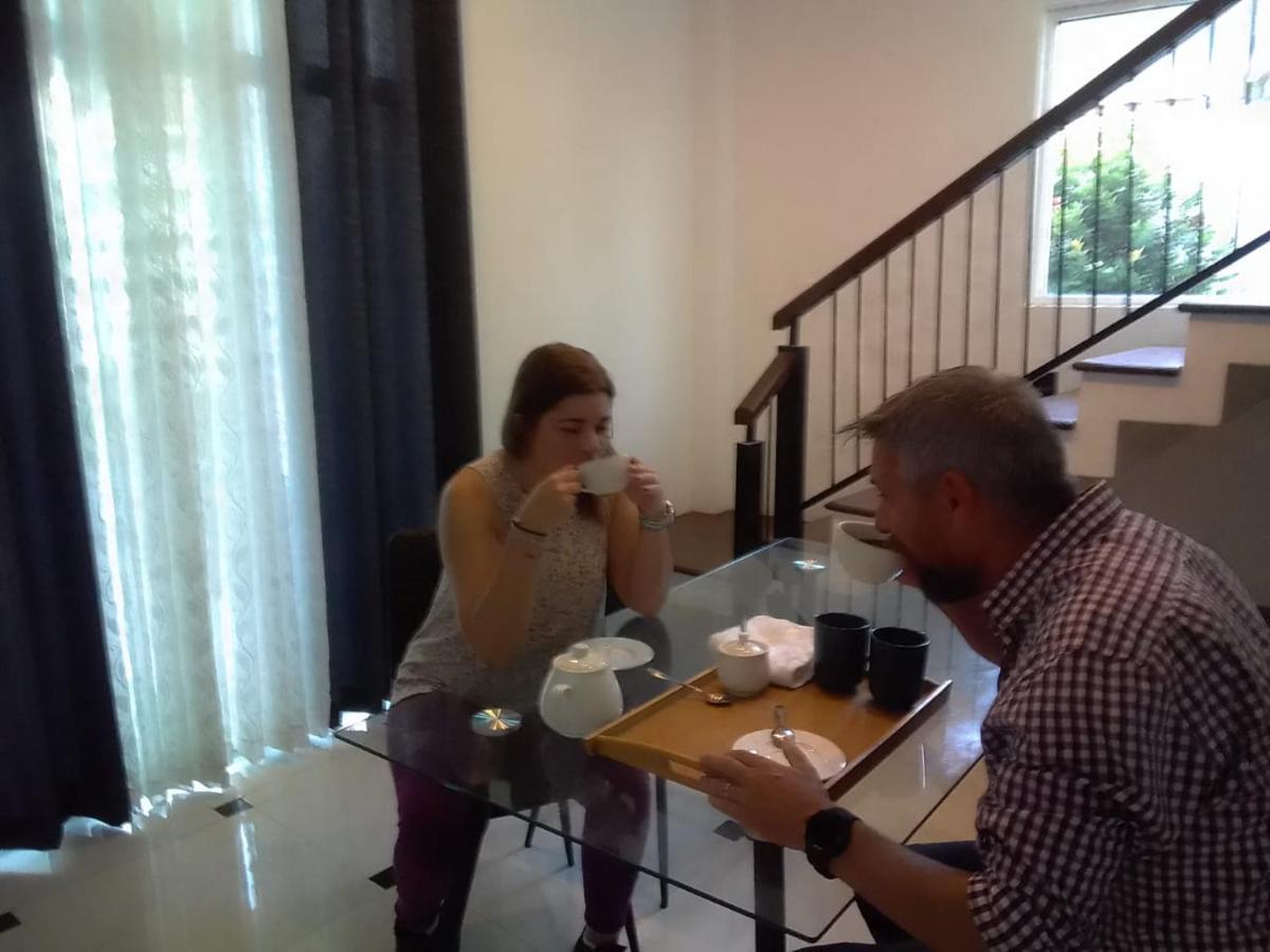 Vidushi Home Minuwangoda Bagian luar foto