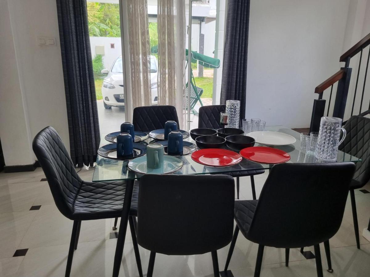 Vidushi Home Minuwangoda Bagian luar foto