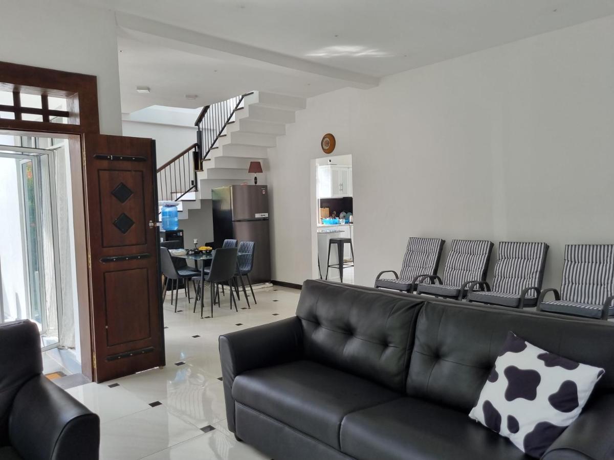 Vidushi Home Minuwangoda Bagian luar foto