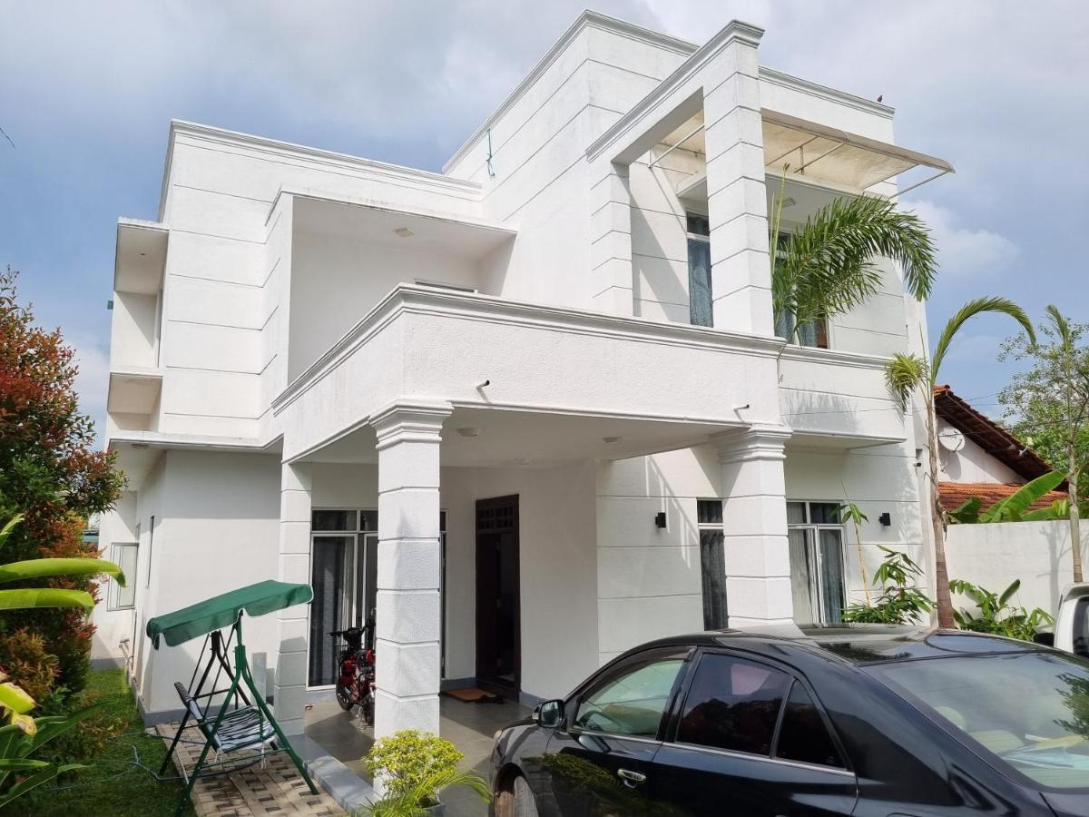 Vidushi Home Minuwangoda Bagian luar foto