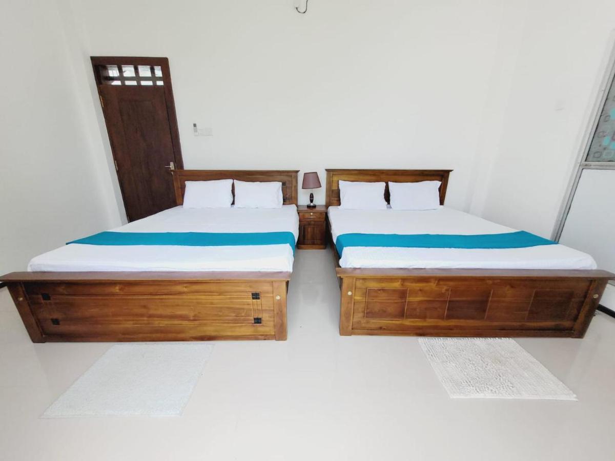 Vidushi Home Minuwangoda Bagian luar foto